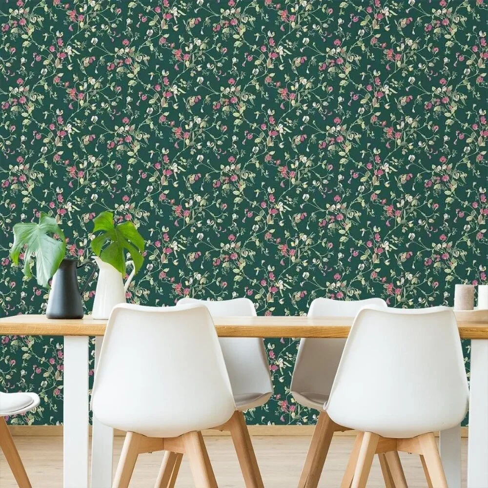 Cole & Son Sweet Pea Wallpaper in Cerise / Magen / Vrdn